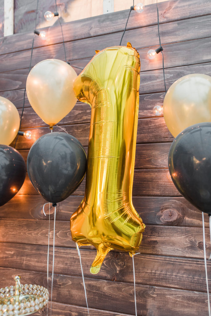 Jumbo foil number one balloon