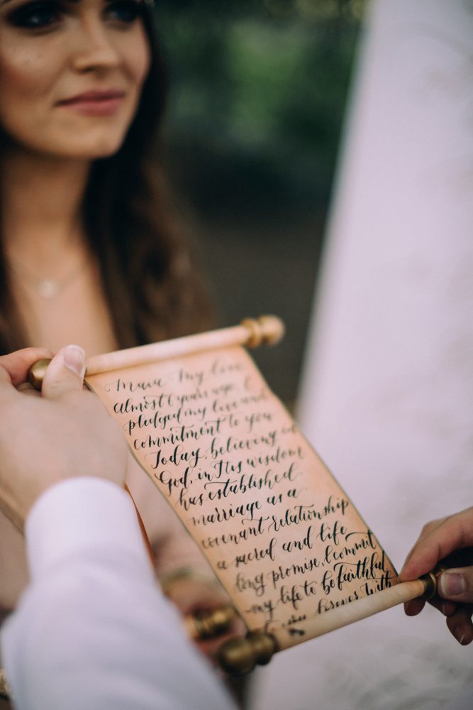 ceremony bohemian wedding boho dress style decor ideas backdrop vow renewal
