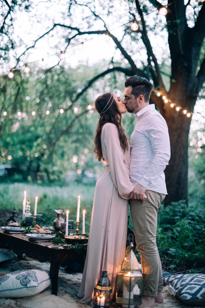 ceremony bohemian wedding boho dress style table decor ideas boho rugs bride