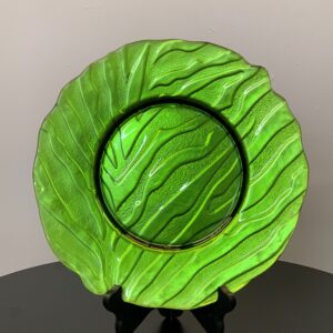 GLASS CHARGER PLATE GREEN RIPPLE
