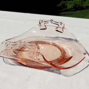 L.E. Smith Mt. Pleasant Pink Depression Rolled Edge Handle Bon Bon Plate