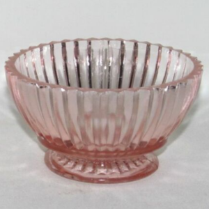 Anchor Hocking Glass Co. QUEEN MARY Blush Pink Ice Cream Bowl 2.25" x 3.75"