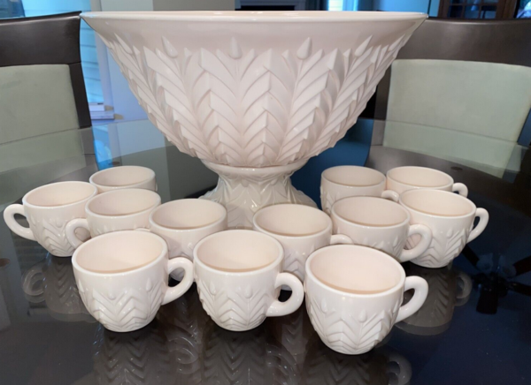 PunchBowl-PinkMilkGlass01