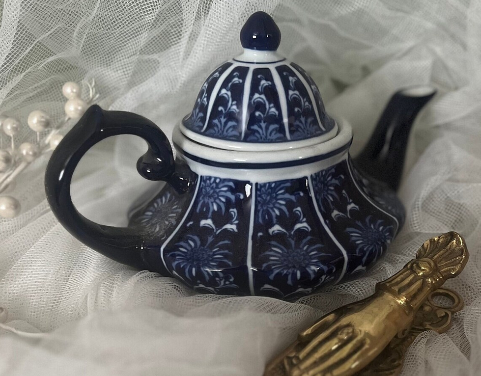 BombayTeapotBlueWhiteMelonStyle03