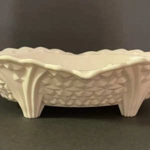 Jeannette Glass Shell Pink Oval Footed Serving Bowl 10" x 7.5"